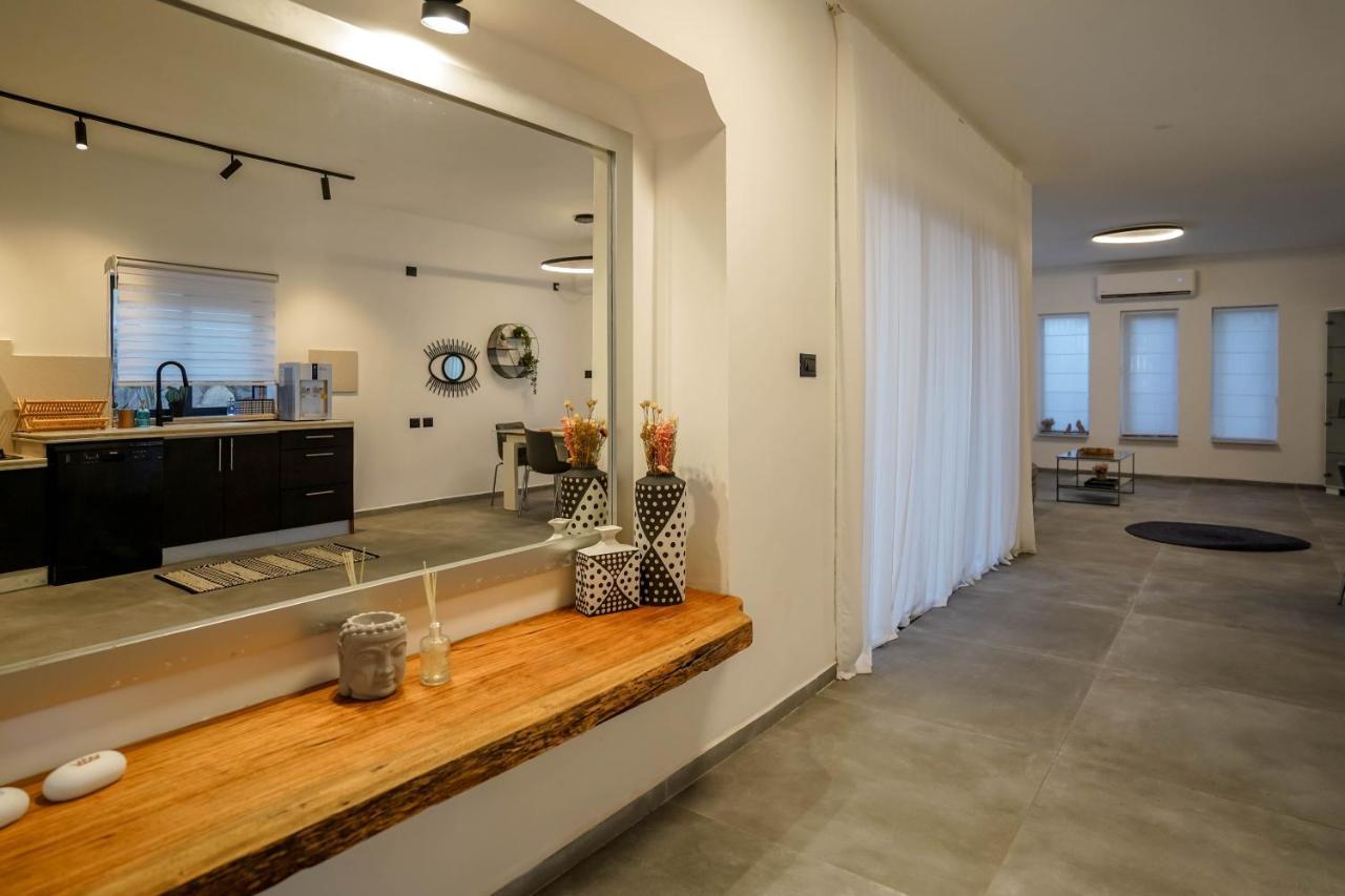 וילה רוני בריכה מחוממת Villa Roni Heated Pool Eilat Extérieur photo