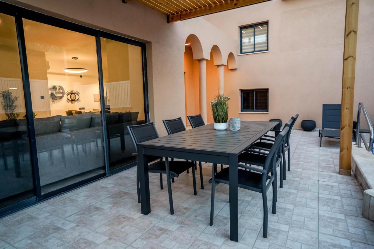 וילה רוני בריכה מחוממת Villa Roni Heated Pool Eilat Extérieur photo