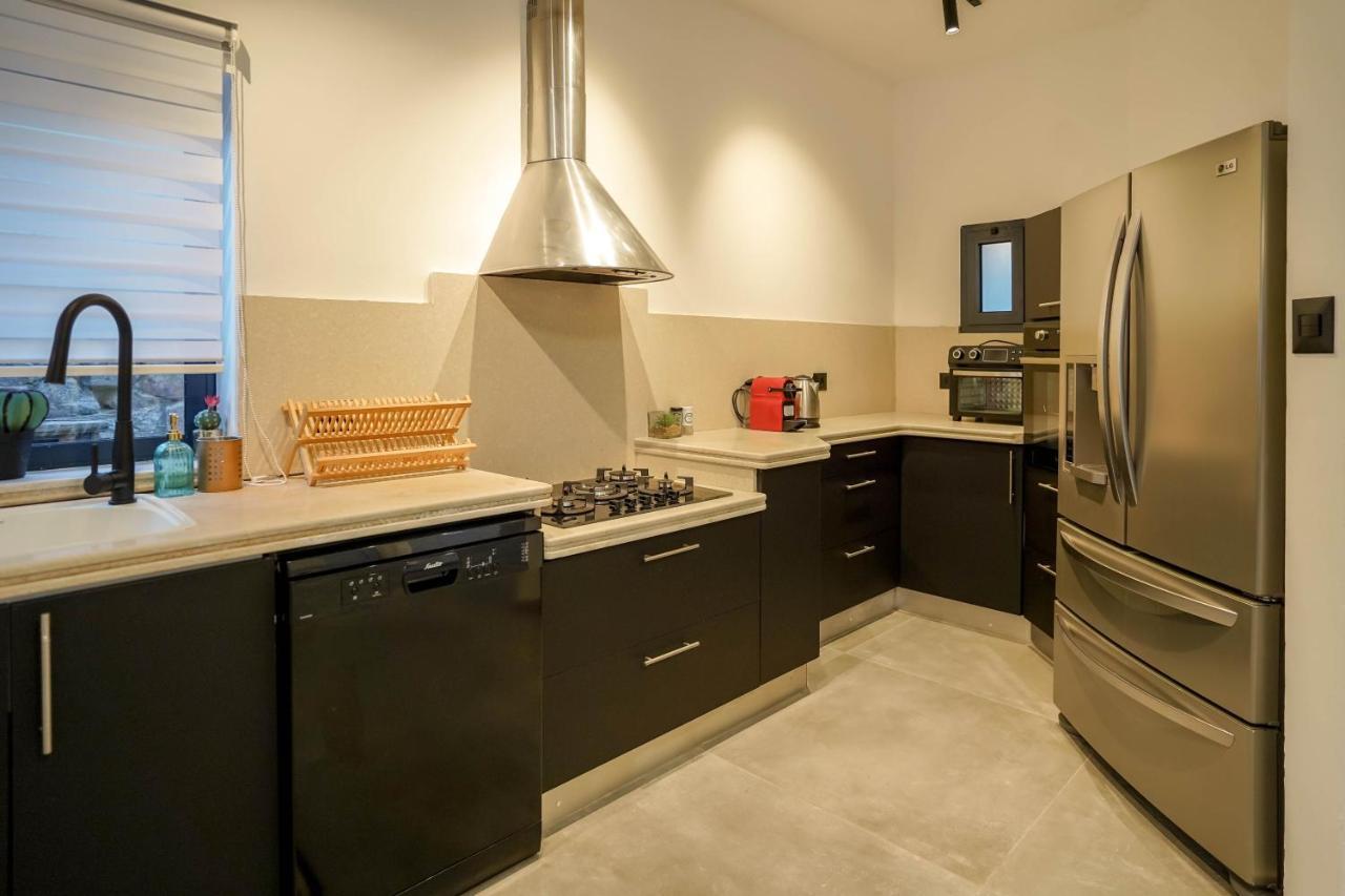 וילה רוני בריכה מחוממת Villa Roni Heated Pool Eilat Extérieur photo